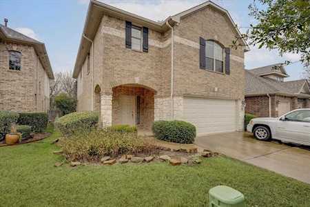 8706 Tyler Drive Lantana, TX 76226