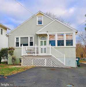 27 Willow Rd Wallingford, PA 19086