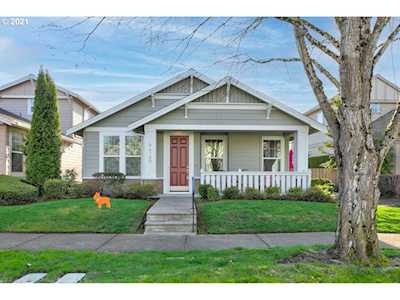 6780 NE Copper Beech Dr Hillsboro, OR 97124