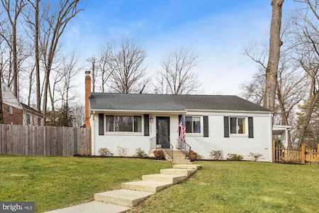 7325 Woodley Place Falls Church, VA 22046