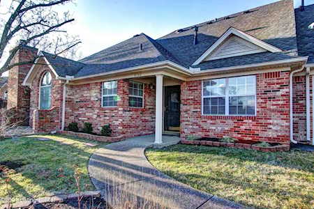 8102 Turnberry Dr Louisville, KY 40291