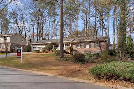 4576 Kingsgate Dr Atlanta, GA 30338