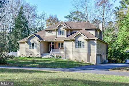 10731 Piney Island Dr Bishopville, MD 21813