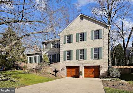2819 Jefferson St Arlington, VA 22207