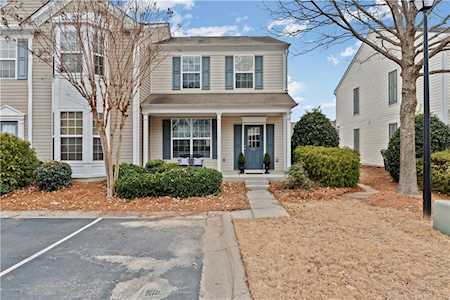 947 Prestwyck Ct Alpharetta, GA 30004