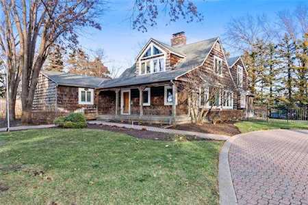 5424 W 100th St Overland Park, KS 66207