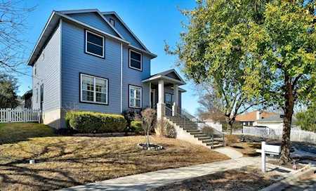 203 Rector ST Kyle, TX 78640