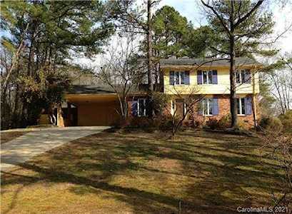 8801 Nottoway Dr Charlotte, NC 28213