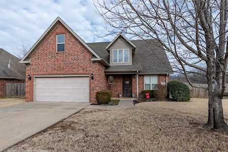 3736 River Bend Dr Fayetteville, AR 72704