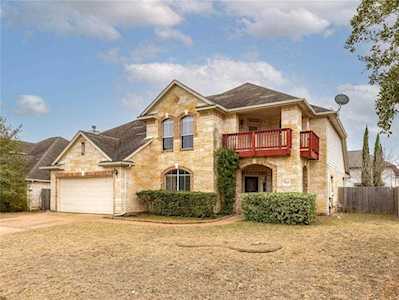 501 Olympic DR Pflugerville, TX 78660