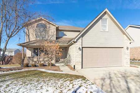 2831 Ferro Dr New Lenox, IL 60451