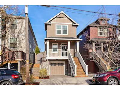 437 NE Graham St Portland, OR 97212