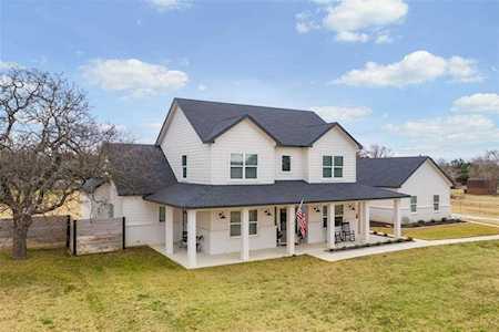 221 Simmons Road Double Oak, TX 75077