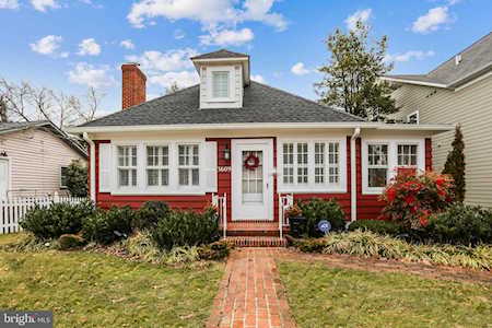 3609 Farragut Ave Kensington, MD 20895