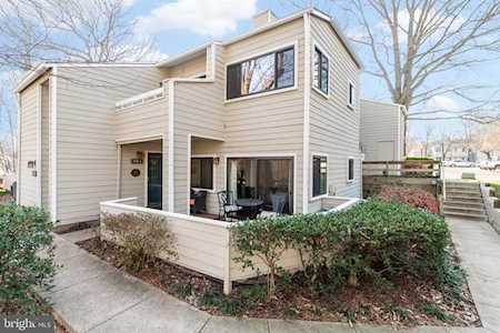 1954A Villaridge Dr Reston, VA 20191