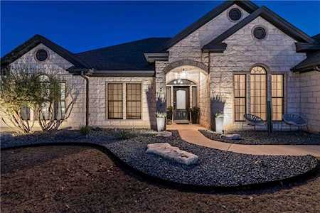 10156 Brangus RD Driftwood, TX 78619
