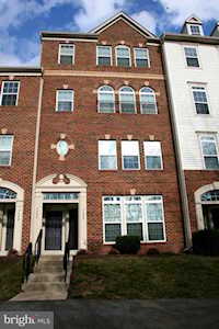 7446 Brunson Circle Gainesville, VA 20155