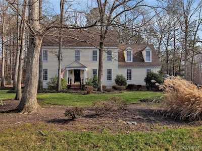 2001 Heathland Dr Midlothian, VA 23113