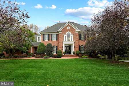 12649 High Meadow Rd North Potomac, MD 20878