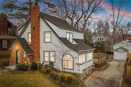 104 E 69th St Kansas City, MO 64113