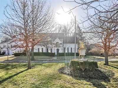 651 W 61st St Kansas City, MO 64113