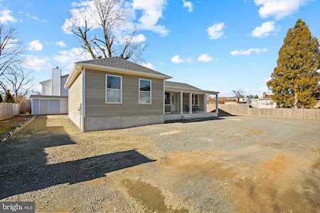 6632 Clearview Dr Falls Church, VA 22042