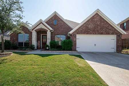1110 Bentley Drive Roanoke, TX 76262