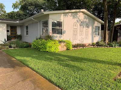 9785 Twin Creek Circle Dallas, TX 75228