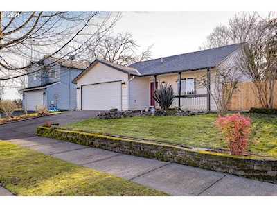 2124 Bonnie Ln Forest Grove, OR 97116