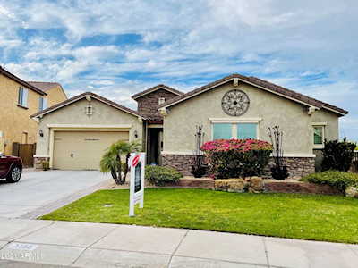 3250 E Strawberry Drive Gilbert, AZ 85298