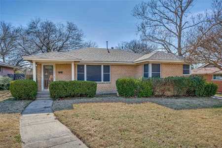 2444 Southwood Drive Dallas, TX 75233