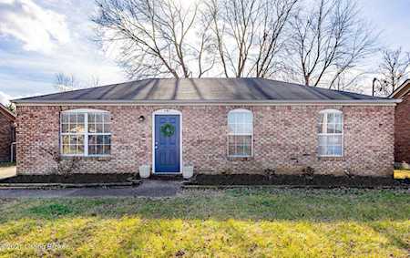 147 Cadenza Ct Louisville, KY 40229
