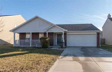 1267 Niagara Ln Franklin, IN 46131