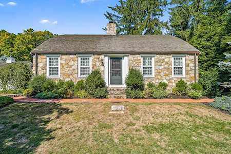 62 Leighton Rd Wellesley, MA 02482
