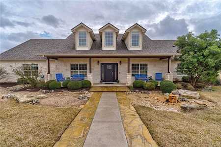 151 Silver Hawk CT Dripping Springs, TX 78620