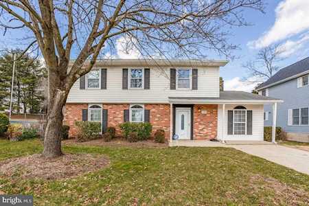 2296 Maytime Dr Gambrills, MD 21054
