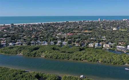 5232 Siesta Cove Dr Sarasota, FL 34242
