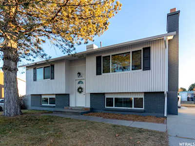 4353 W Lander Way Salt Lake City, UT 84118
