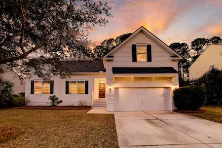 2105 Summerwood Dr Mount Pleasant, SC 29466