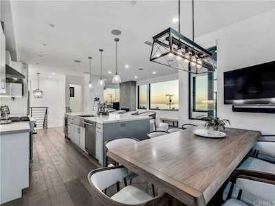 124 38th Place Manhattan Beach, CA 90266