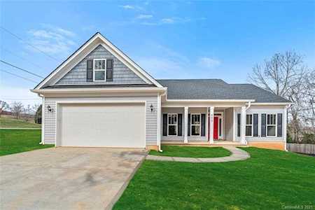 202 N Toria Dr Statesville, NC 28625