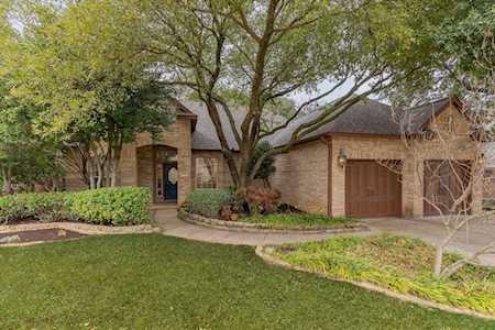 1513 Pearl River Drive Flower Mound, TX 75028