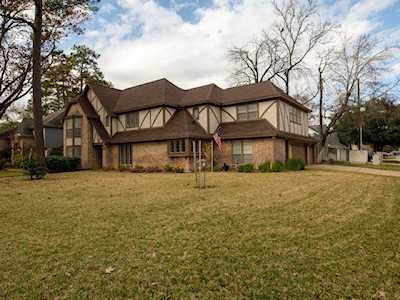 12102 Laneview Dr Houston, TX 77070