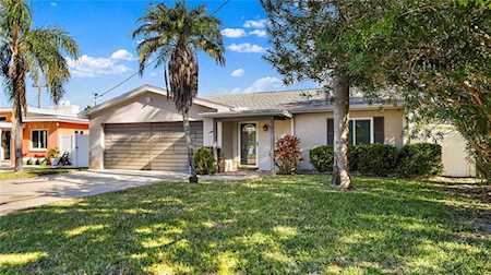 742 Pruitt Dr Madeira Beach, FL 33708