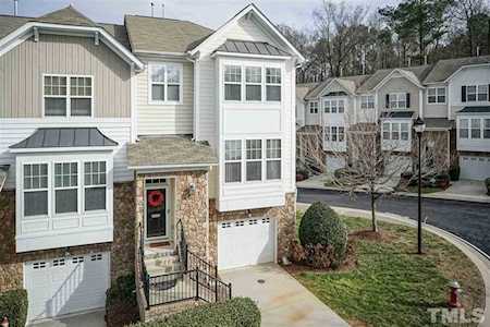 5914 Longeria Court Raleigh, NC 27612