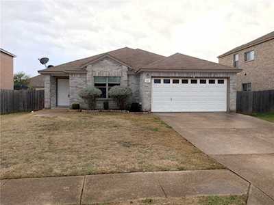 215 Rim Rock DR Leander, TX 78641