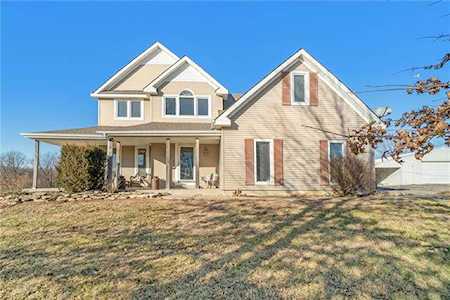 15376 Loring Rd Bonner Springs, KS 66012