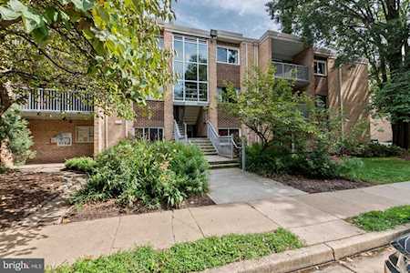 2905 Charing Cross Rd #9 Falls Church, VA 22042