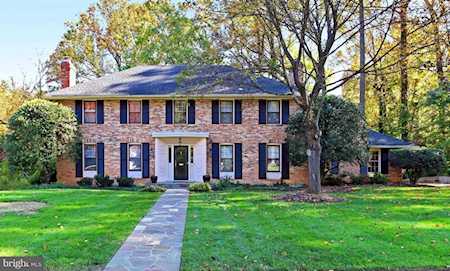 6620 Goldsboro Rd Falls Church, VA 22042