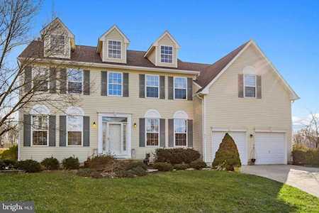 812 Spain Ct Williamstown, NJ 08094